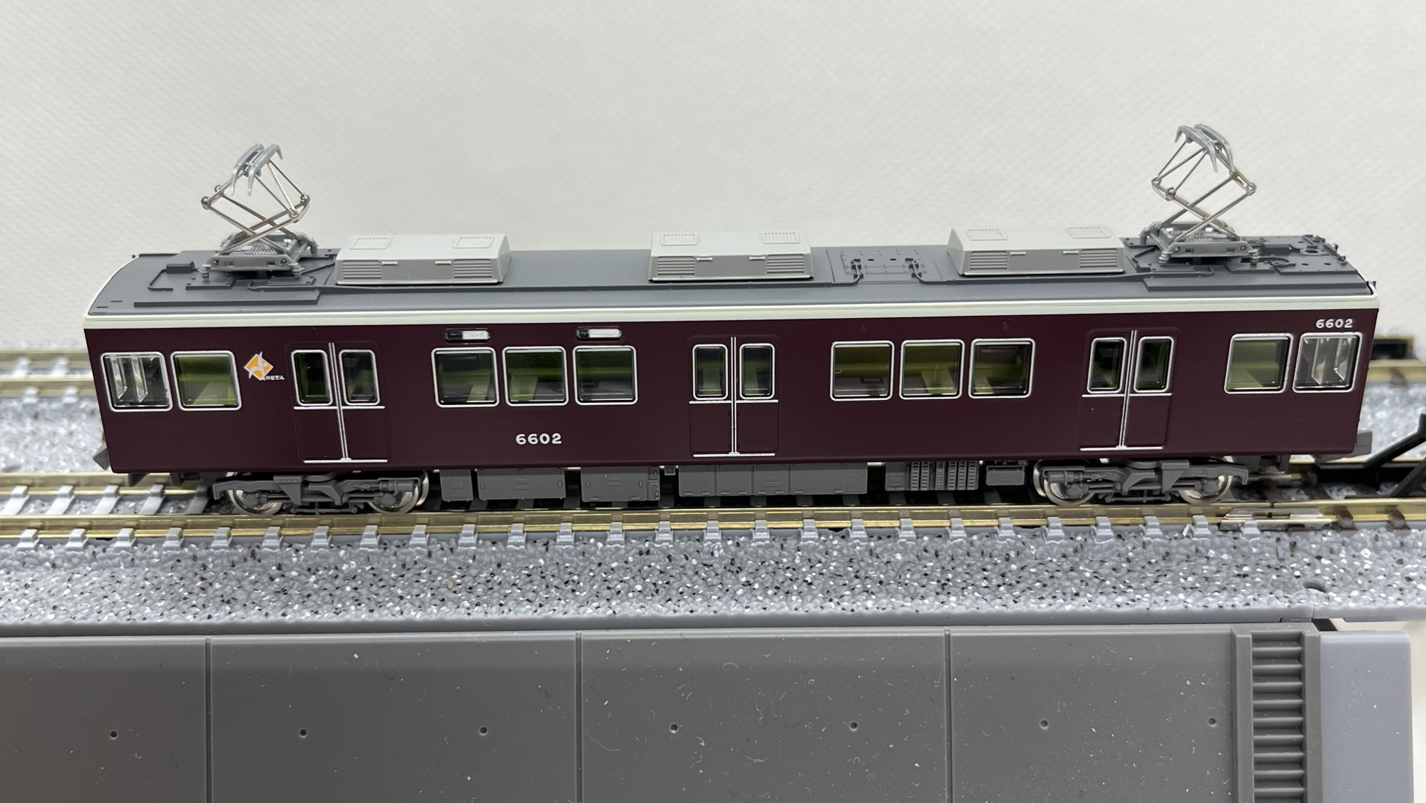 能勢電鉄6000系6002編成入線レビュー – MSangaの鉄道模型のページ