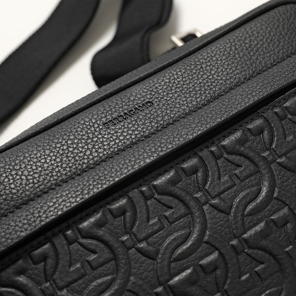楽天市場】FERRAGAMO フェラガモ ボディバッグ 24 1480 メンズ