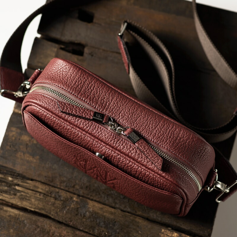 楽天市場】【ココマイスター】マットシュリンク・LOGショルダー