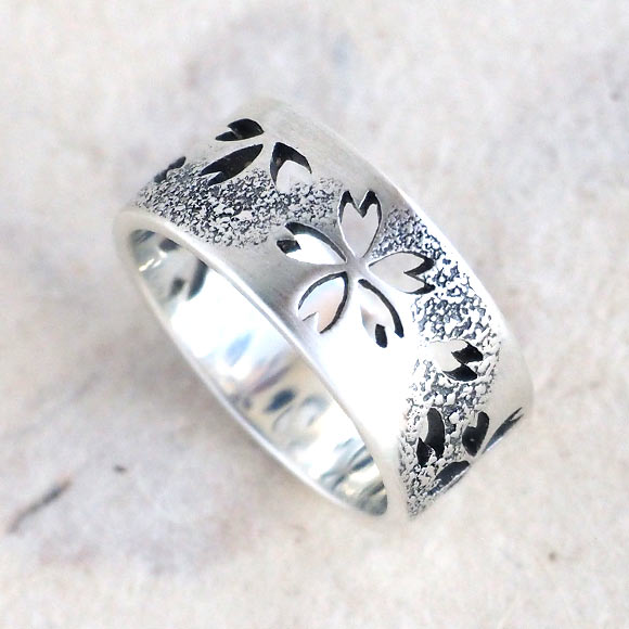 楽天市場】エス 霞桜（かすみさくら）透かし彫り 平打リング シルバー