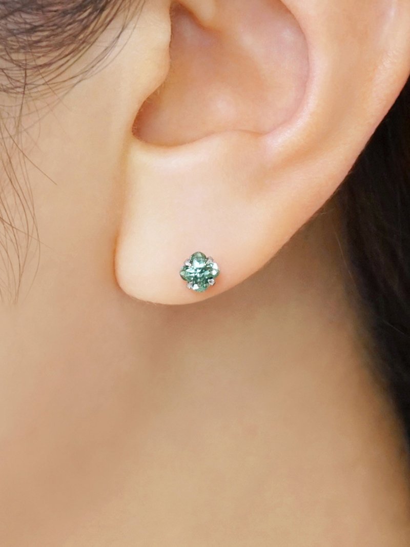 TAKE-UP｜[ セカンドピアス] Pt リリィカットグリーンクォーツピアス