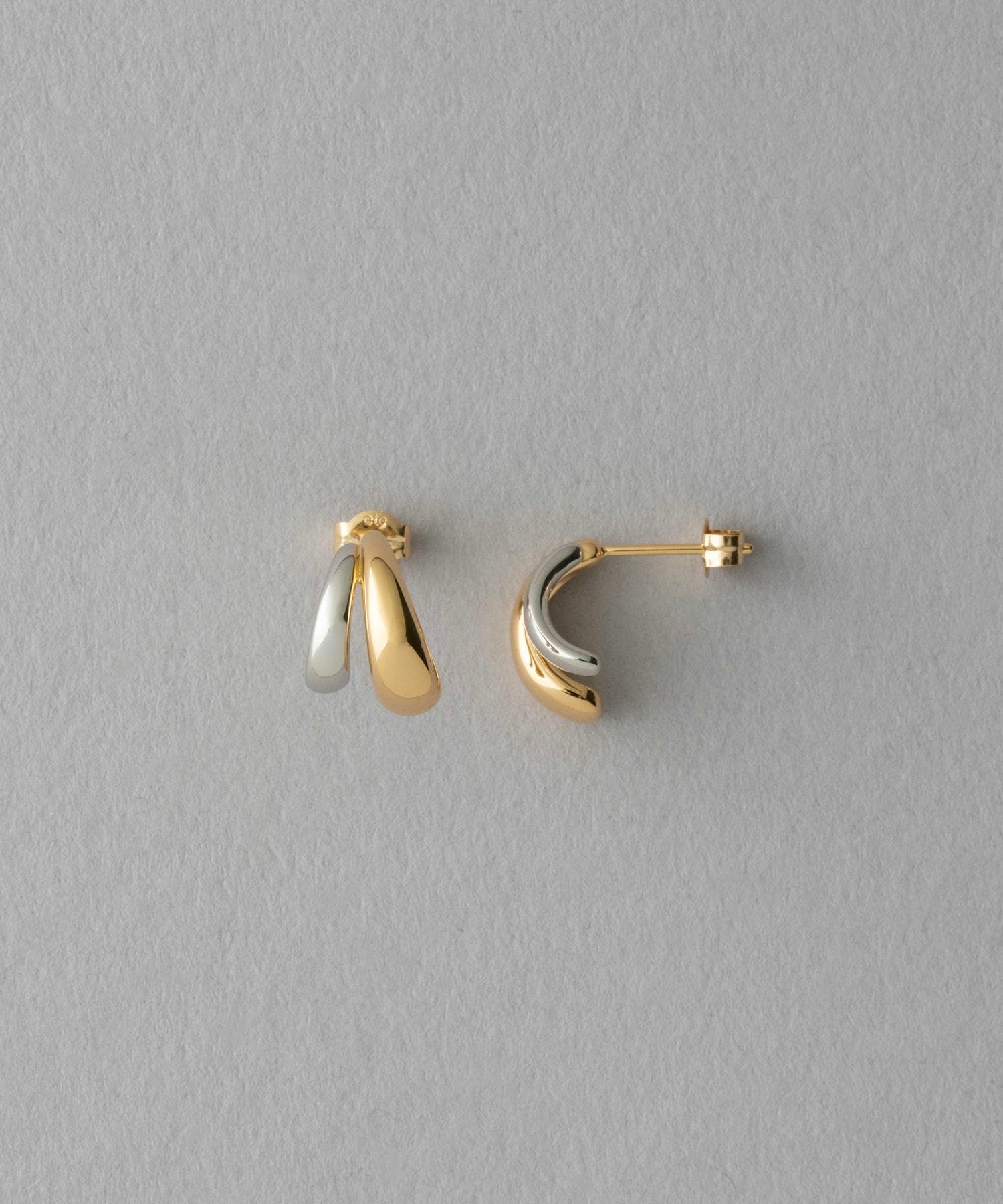 ete｜バイカラー ダブルライン ピアス | Rakuten Fashion(楽天