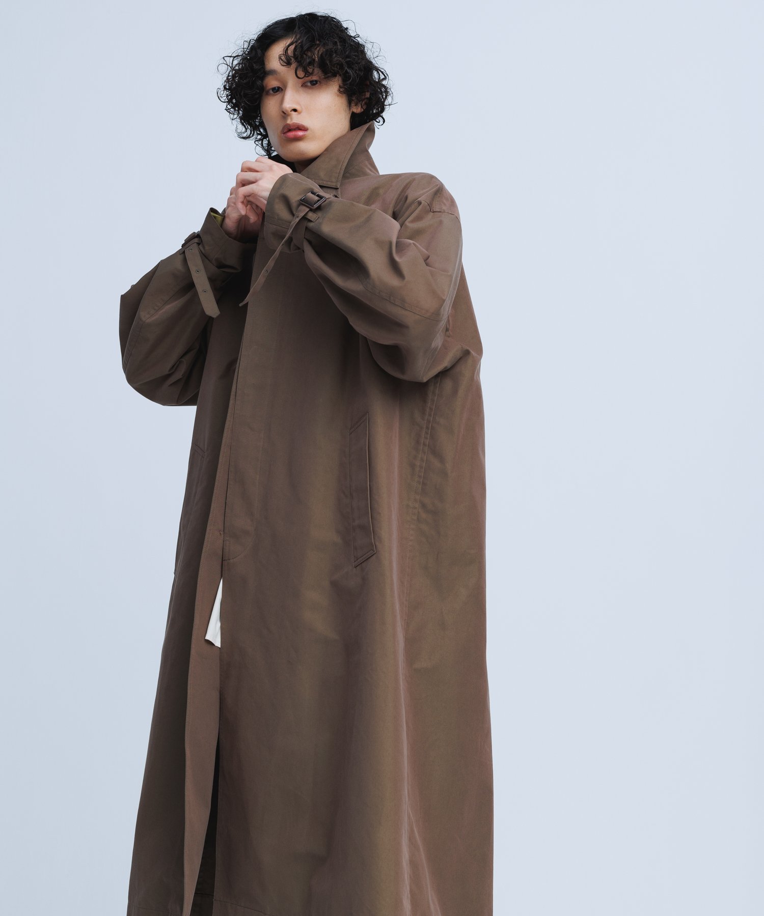 ADAM ET ROPE'｜【WEB限定】玉虫色 ボリュームスリーブ バルマカーン