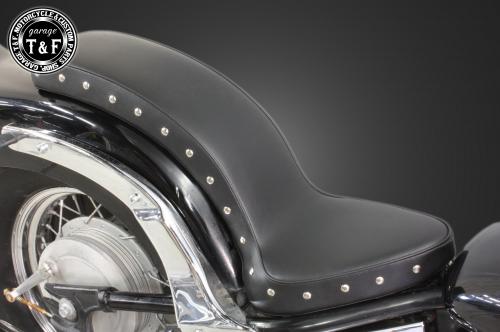 有限会社ガレージT&F / ドラッグスター400 スタッド付スムースシート