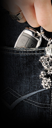 クリスタル ベア キーリング ＆ イニシャル チャーム / ファッション