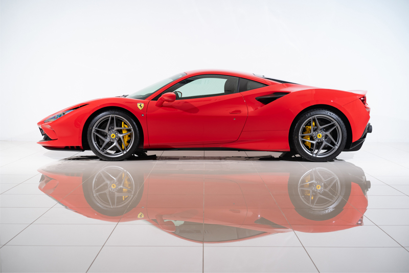 フェラーリ F8 トリブート 純正オプション 478万2656円！ 720ps New