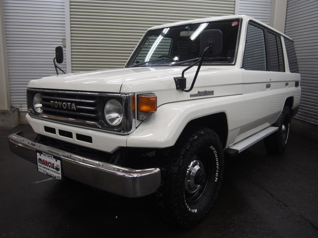 ランクル70ロング ナローボディ！ Newペイント＆人気のフェンダー