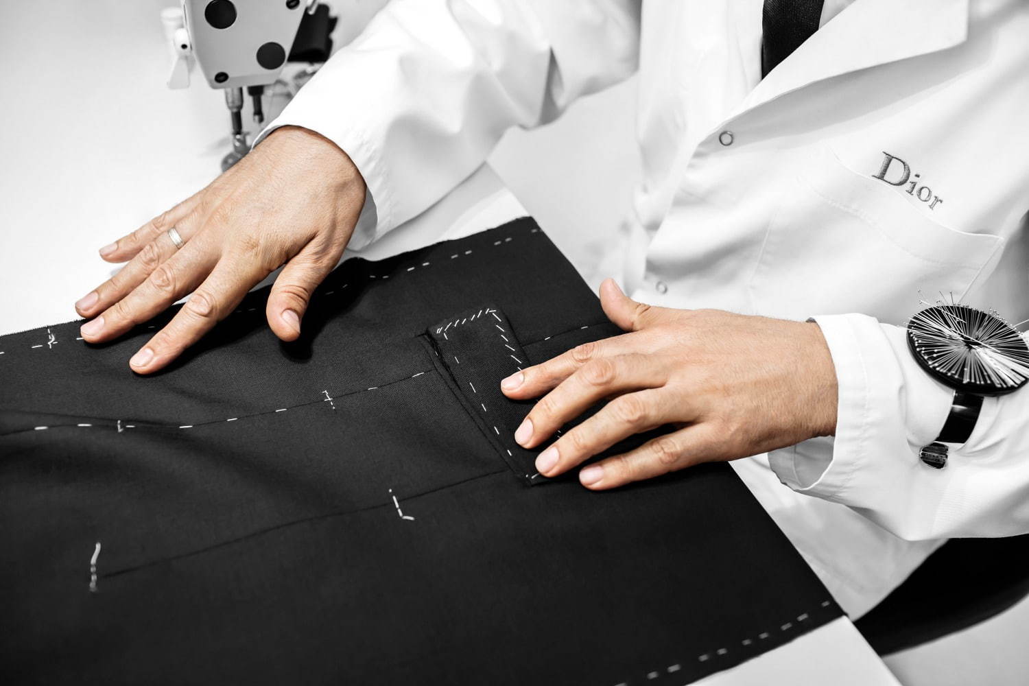 ディオール「テイラー オブリーク」キム・ジョーンズが生んだ新たな