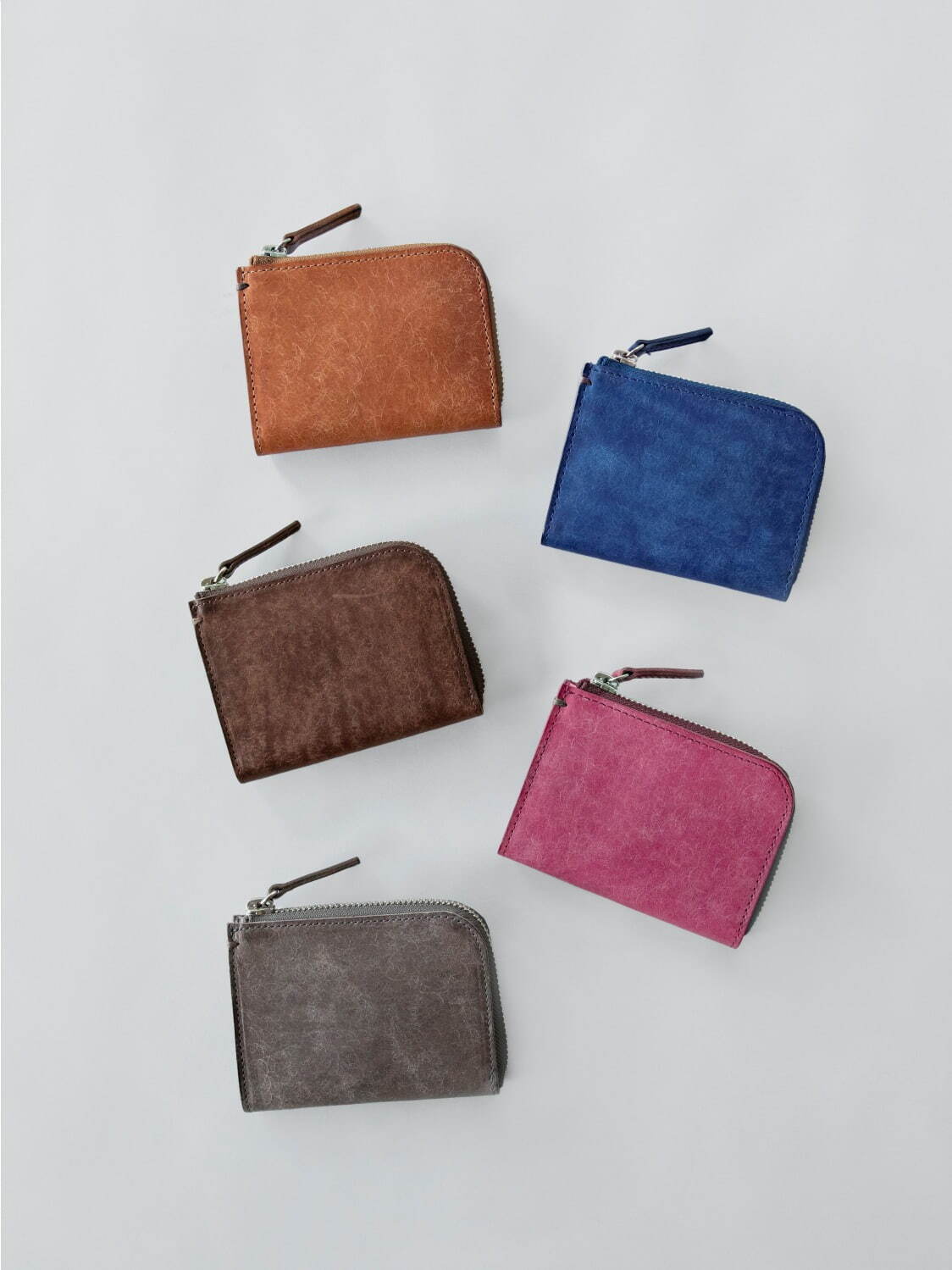 土屋鞄製造所、夏カラーの限定コンパクト財布＆大容量長財布