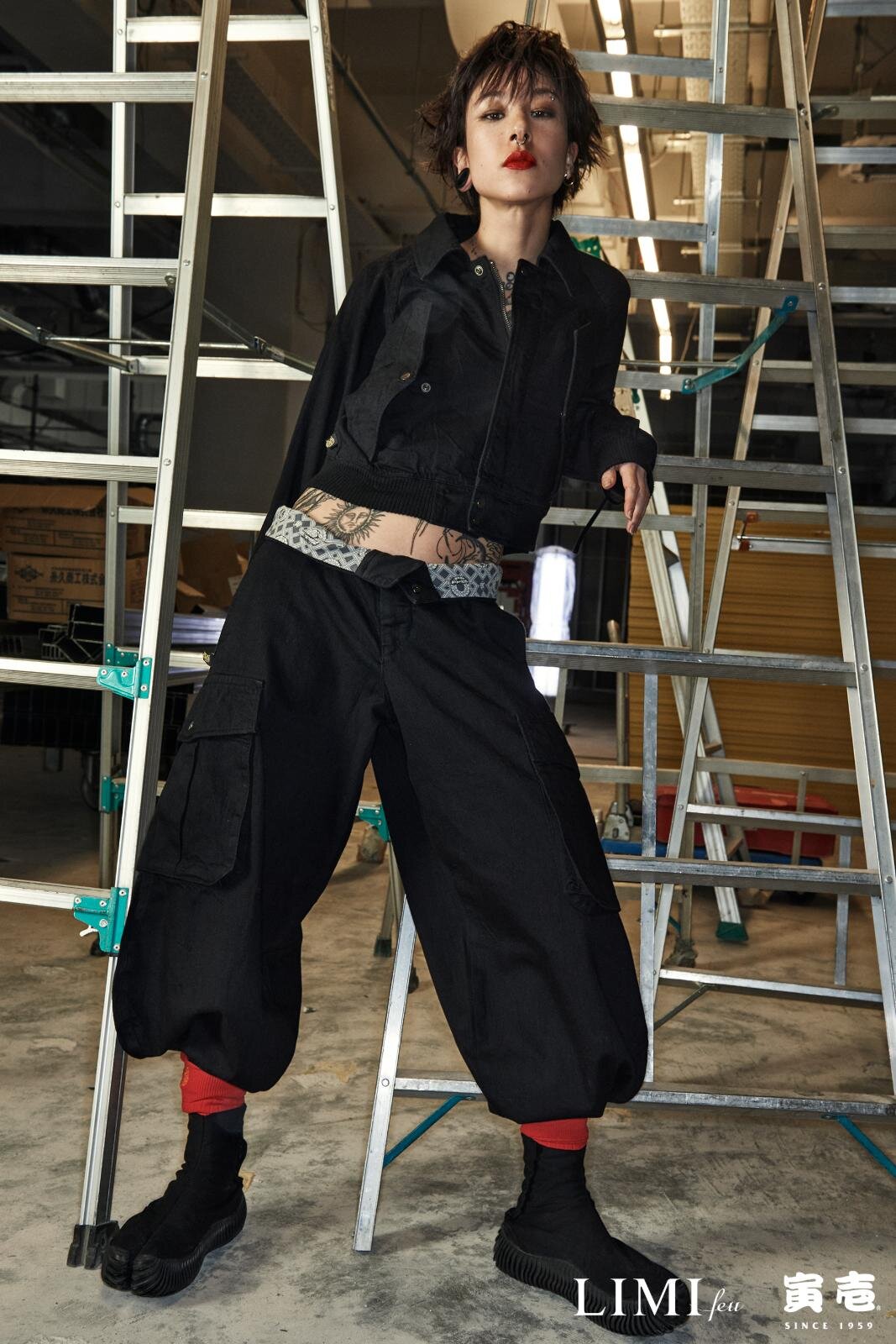 リミ フゥ×寅壱“鳶職人”から着想デニムブルゾン＆ワイドパンツ、丸五の