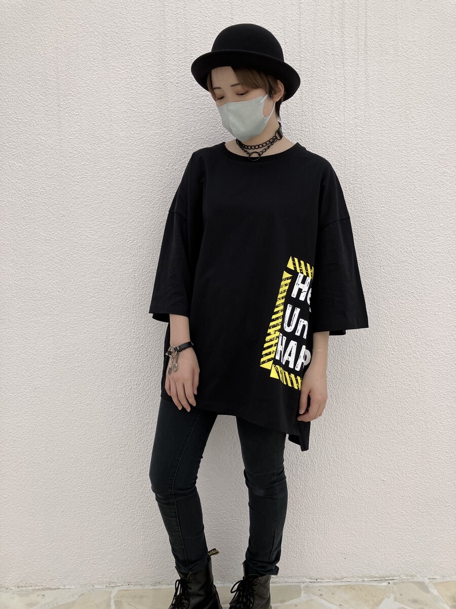 Hello,UnHAPPY. サイドプリントワイドTシャツ/HELLCATPUNKS