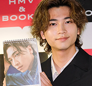 庄司浩平】2025年版カレンダー発売！ | オスカープロモーション