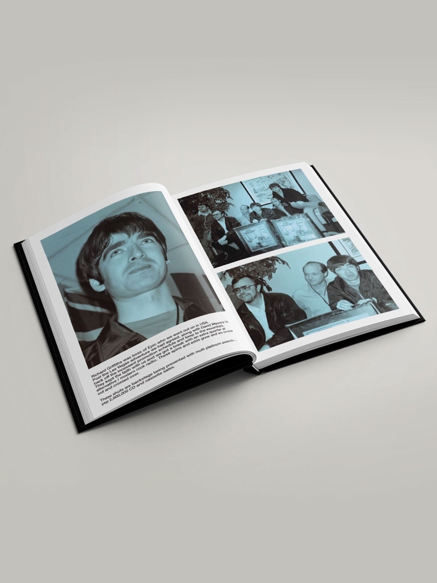 OasisDefinitely - The Book by Tim Abbot – Luke1977