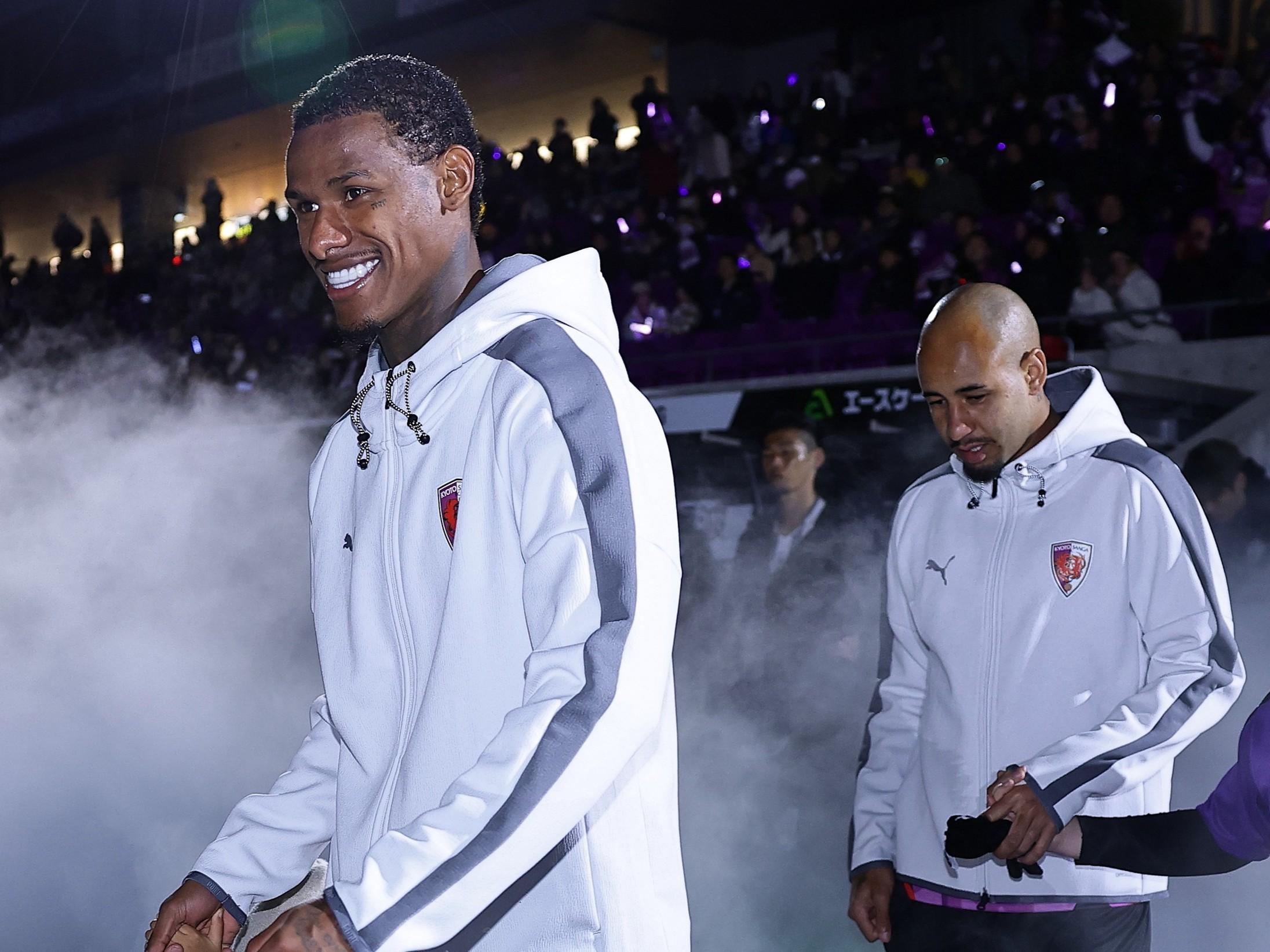 2/22(日)福岡戦】オフィシャルグッズ新商品（PUMA VOLTAGEニット