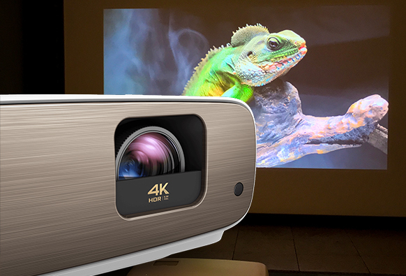 映像の進化を体感できるプロジェクター、BenQ「HT3550」で4Kシアターを