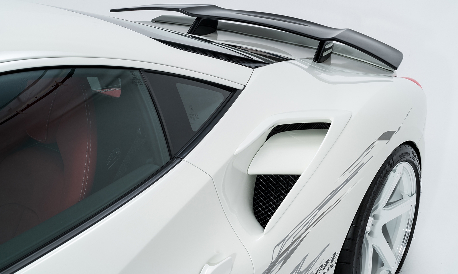 488 GTB｜Ferrari｜BODY KIT｜Rowen オフィシャルサイト