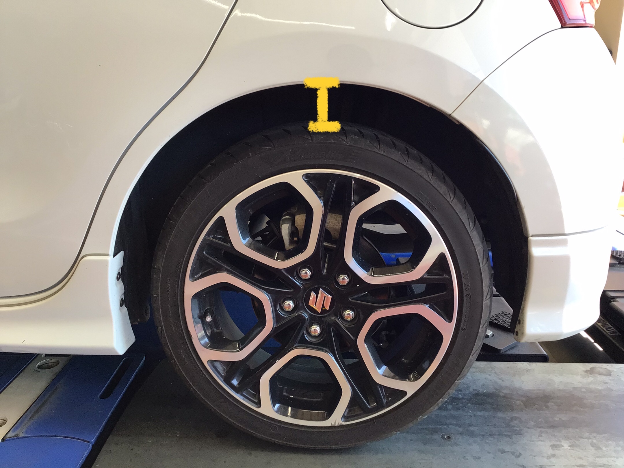 スズキ・スイフトスポーツ(ZC33S)〜車高調取り付け(HKS HIPERMAX S