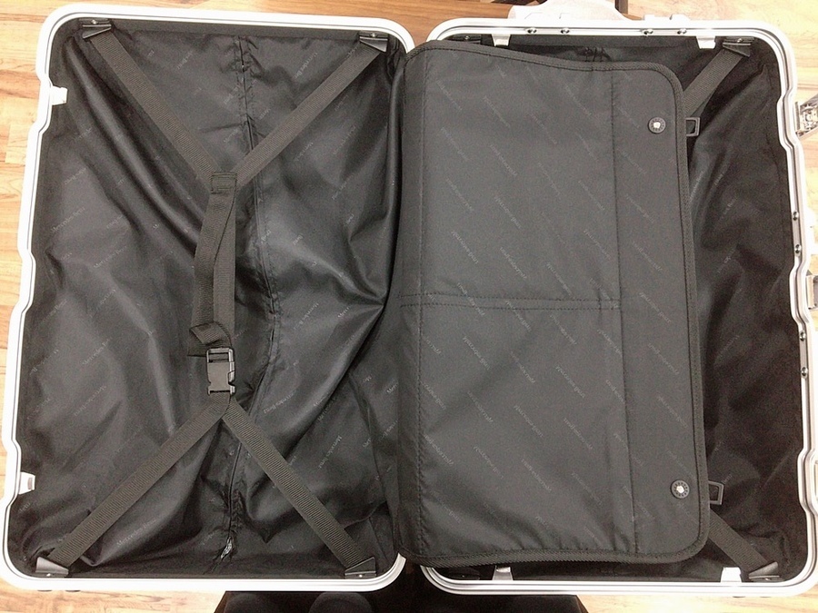 成約記念品☆未使用☆】メルセデスベンツ キャリーケースのご紹介