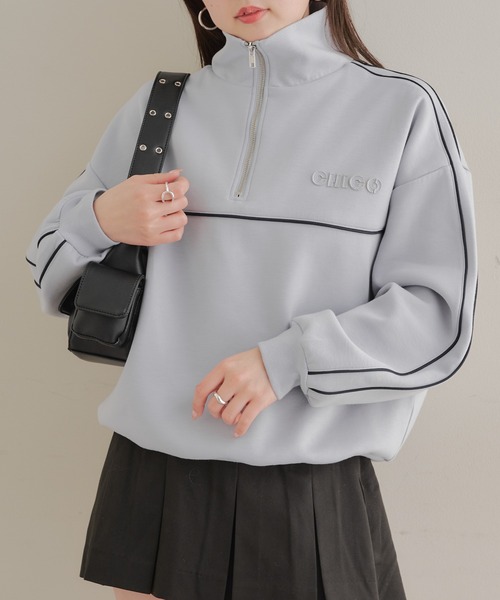 Chico（チコ） トレーナー スウェット パイピング刺繍ハーフジップ
