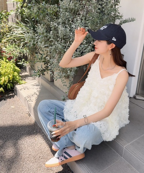 CHARME BY MICOLA ベスト ジレ SNSで大バズり中!3Dフラワーモチーフ