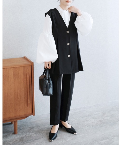 GeeRA（ジーラ） セットアップ ノーカラージャケットパンツスーツ4点