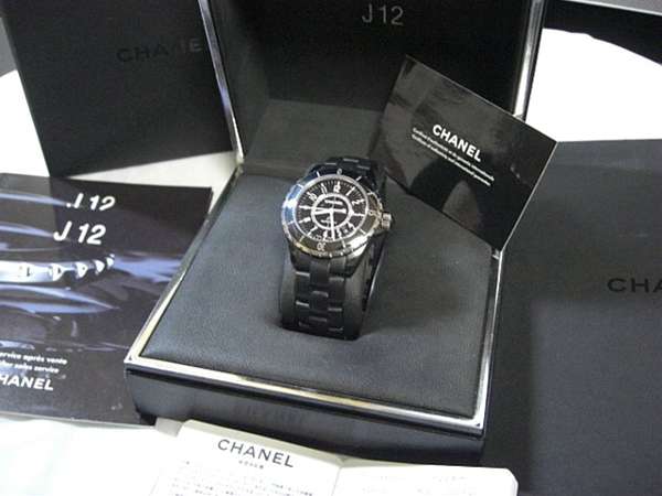 シャネル J12 38mm 自動巻き ブラックハイセラミック OH済み・修理