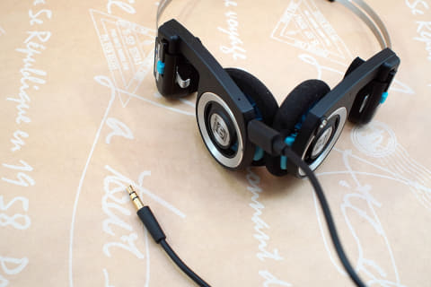 小寺信良の週刊 Electric Zooma!】今度こそ完全ワイヤレスに。KOSS