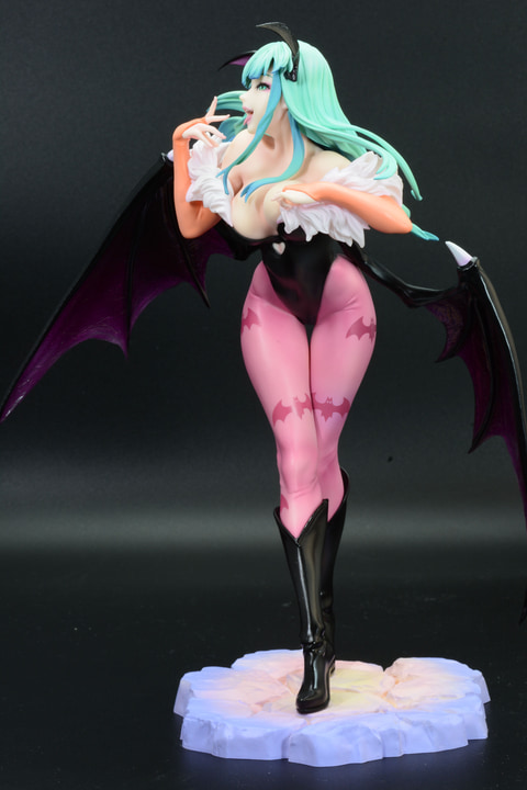 レビュー】「ヴァンパイア美少女 モリガン」レビュー 流し目、突き出