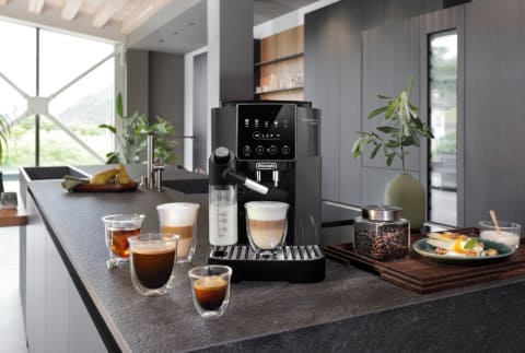 デロンギ、カプチーノやマキアート簡単な全自動コーヒーマシン - 家電