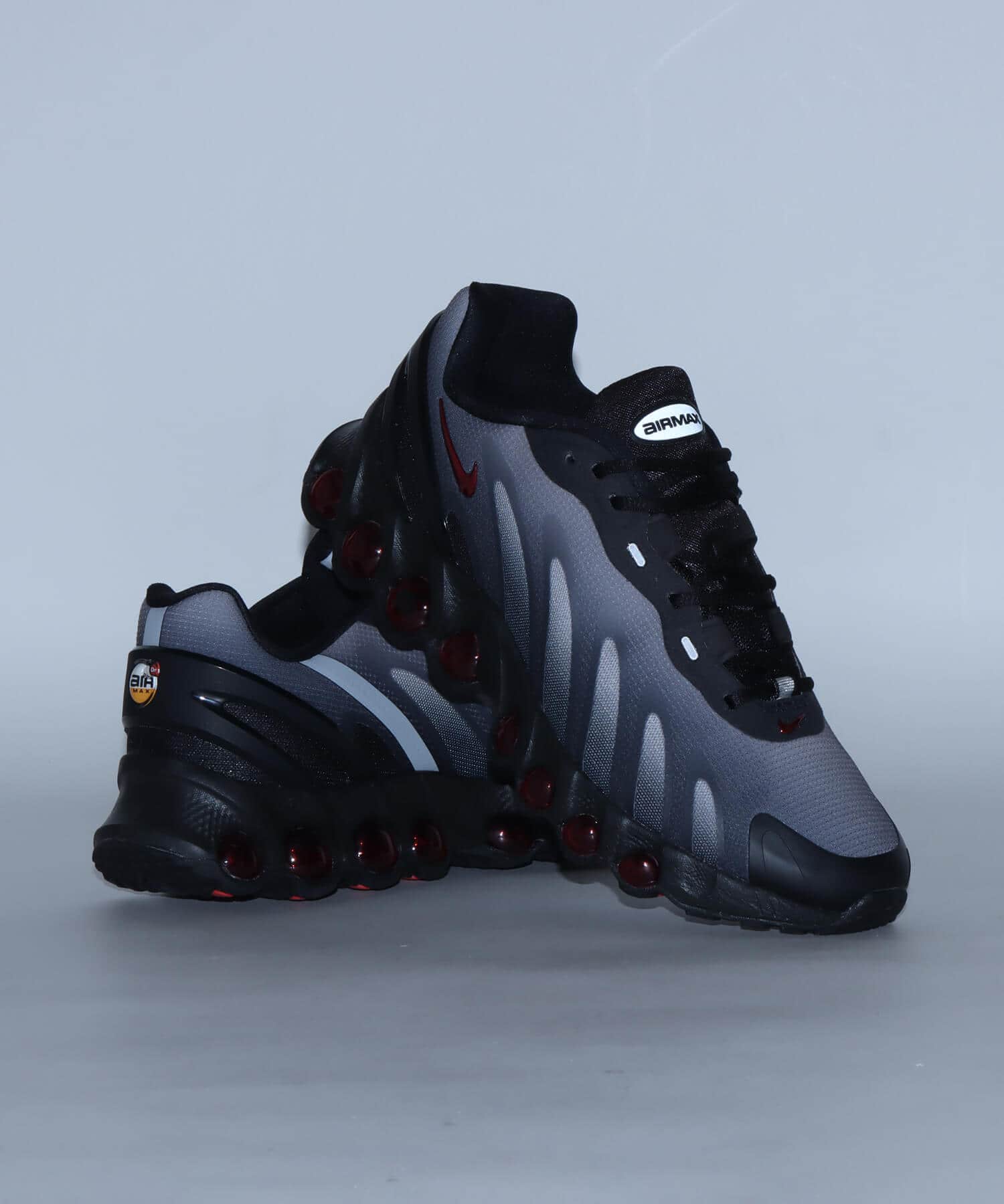 NIKE AIR MAX DN8 BLACK/GYM RED-ANTHRACITE-PURE PLATINUM（ナイキ