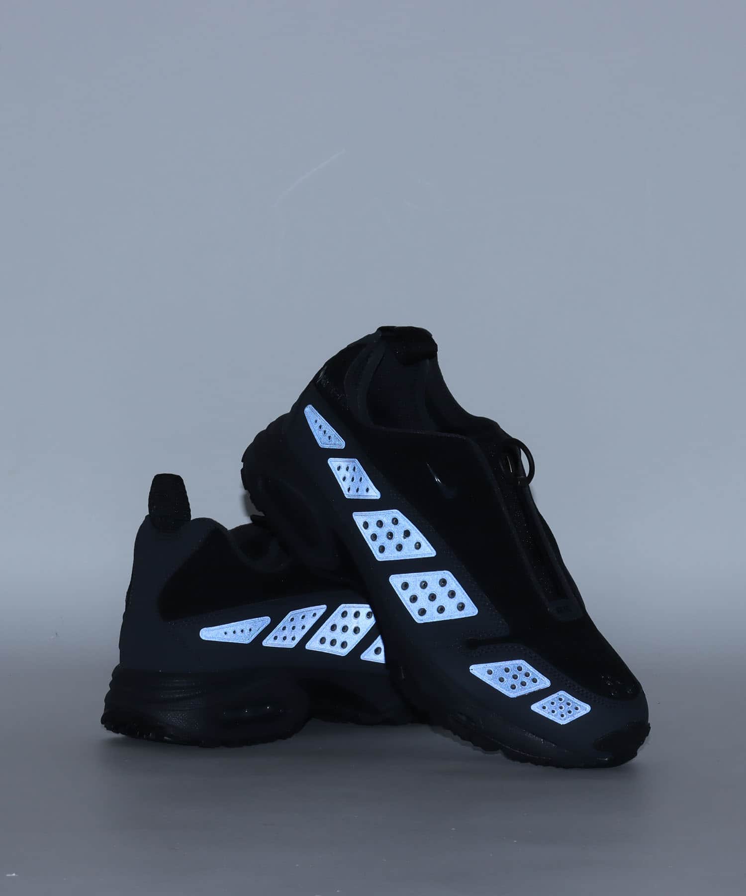 NIKE W AIR MAX SNDR GTX BLACK/DK SMOKE GREY （ナイキ ウィメンズ