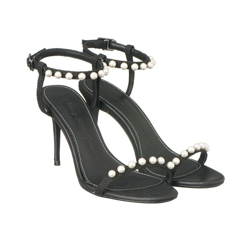 TSURU by Mariko Oikawa(ツルバイマリコオイカワ)の「『NOVELTY FAIR