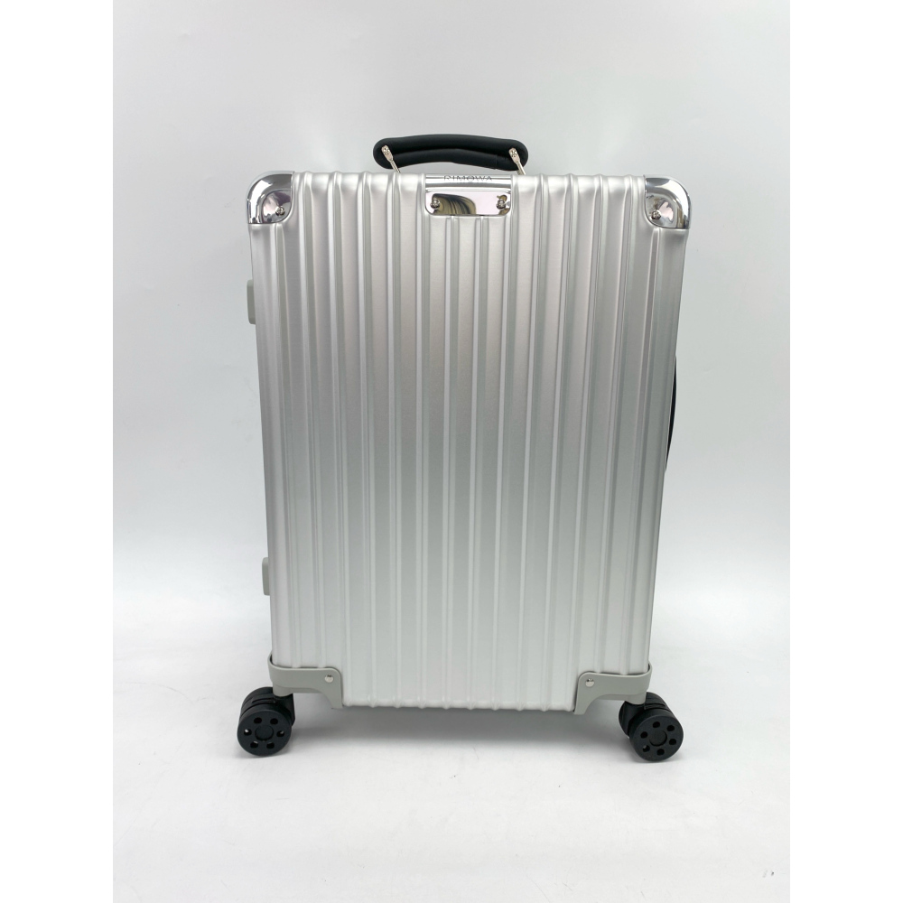 リモワ クラシック キャビン 36リットル4輪スーツケース シルバー
