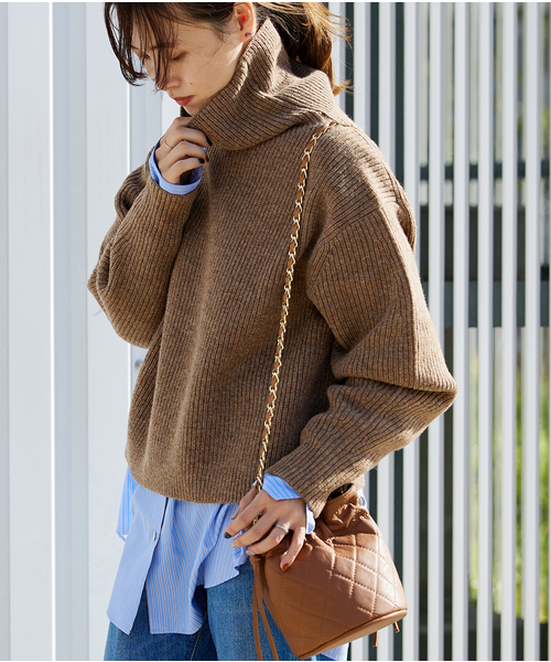 JOURNAL STANDARD（ジャーナルスタンダード）の「クロップドハイネック