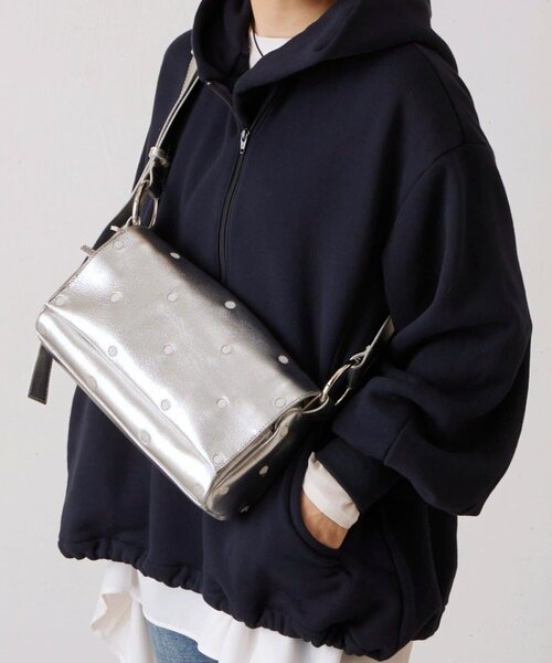 本革》ドットボディバッグ（ショルダーバッグ）｜BEARDSLEY