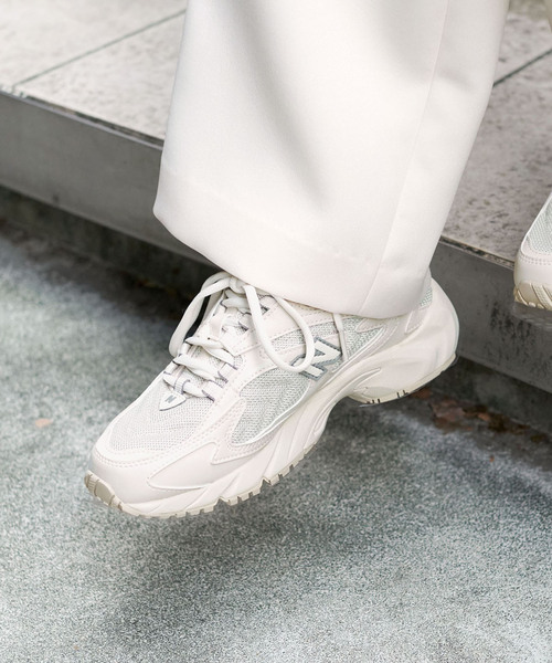 IENA（イエナ）の「【NEW BALANCE/ニューバランス】ML725AL