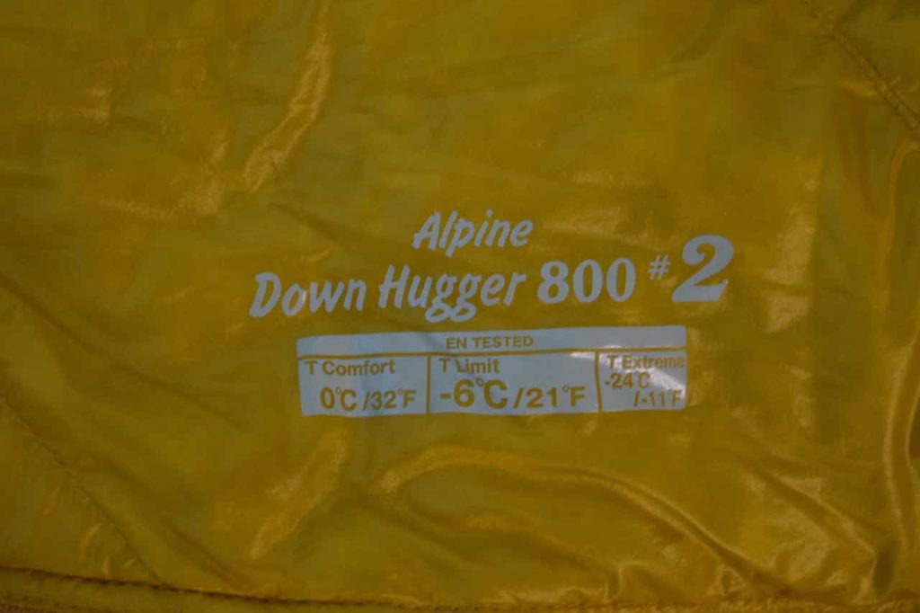 ギアレビュー】モンベルアルパインダウンハガー800＃2を使い続けた結果