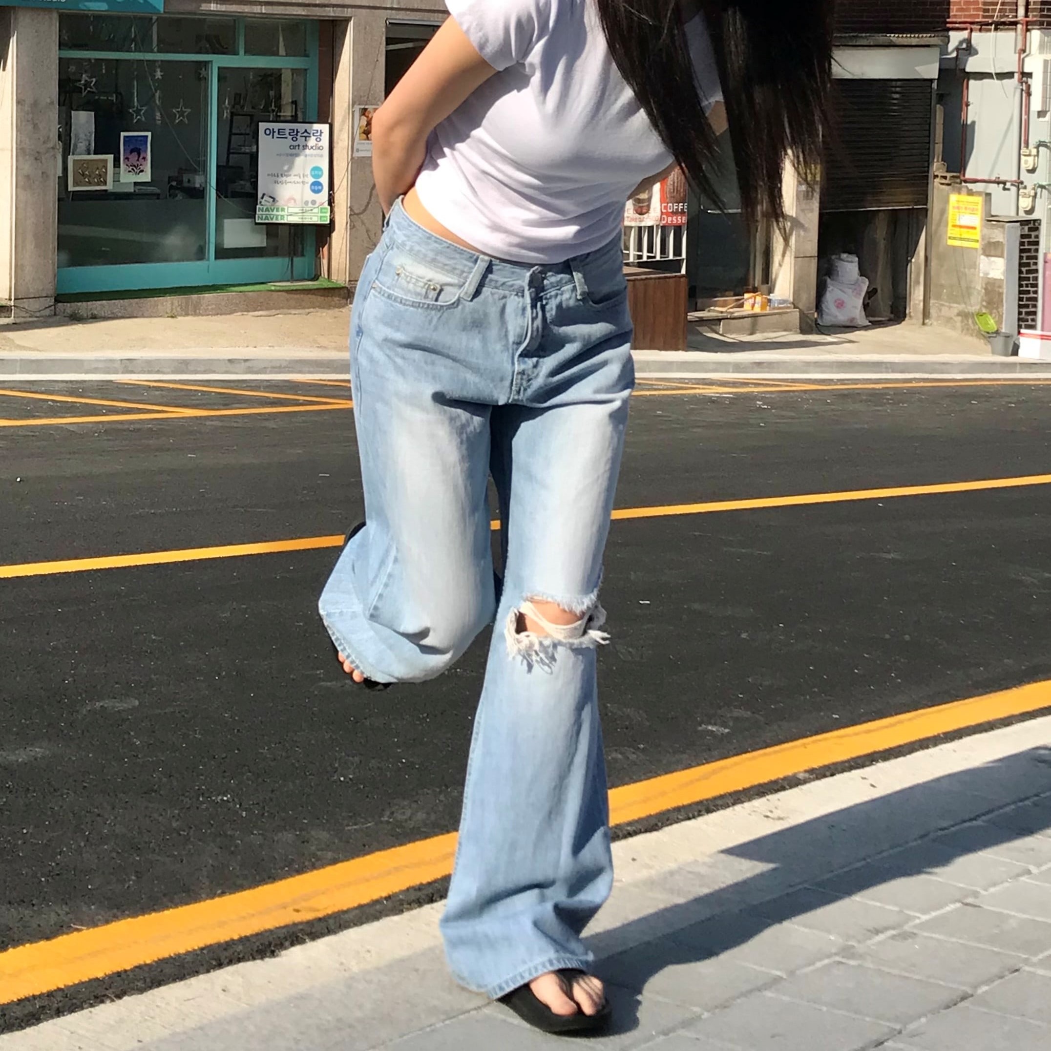 ブーツカットローライズワイドデニムパンツ | ファッション通販サイト NUGU