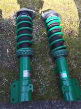 車高調を取り付け フロント編（その1）（スズキ アルトラパン・HE22S