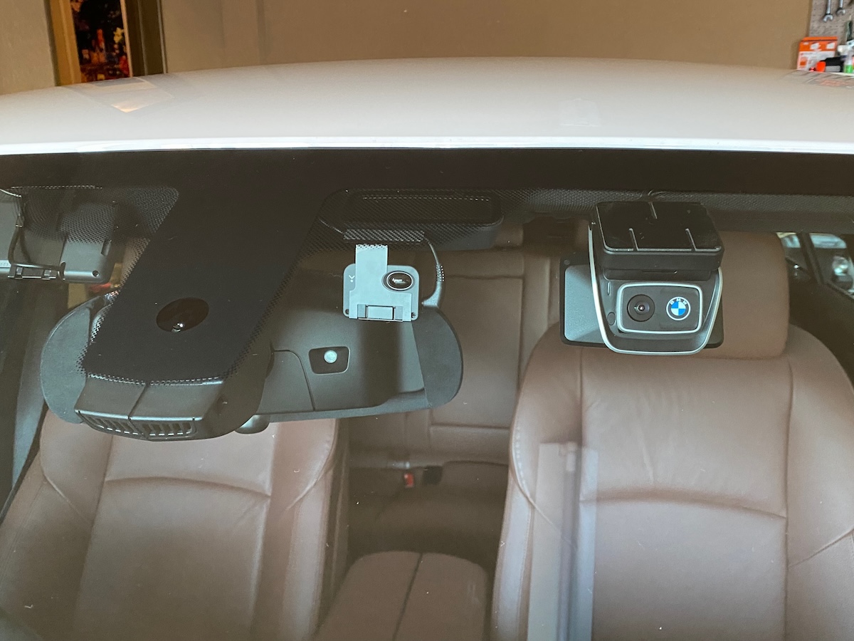 BMW純正 ドライブレコーダー Advanced Car Eye 3.0 Proの取付け（最終