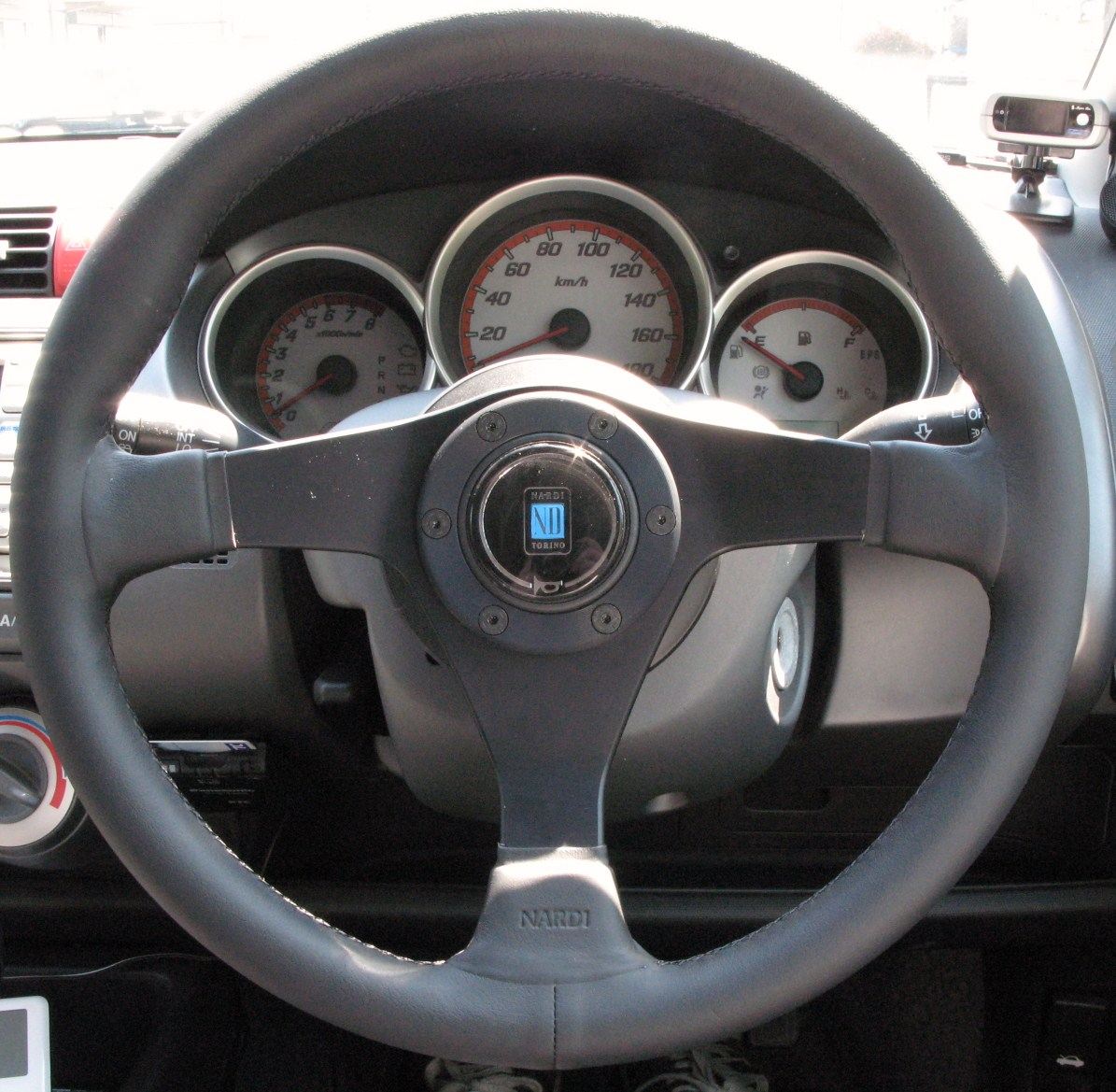 NARDI Gara GARA3 TYPE0 ブラックレザー＆ブラックスポーク のパーツ