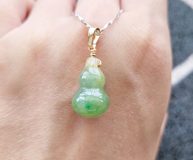 台湾 【自然】天然翡翠 半透明 黄緑色 浮遊模様 種水立体 ひょうたん