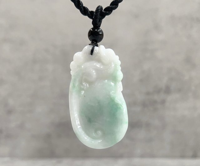 送料無料】台湾 如意ジェイドペンダント 白地青 ミャンマー翡翠 A貨