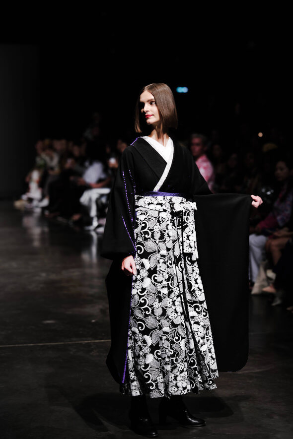 卒業式袴レンタル逸品｜艶銀紫輝織・160-178cm高身長フルセット