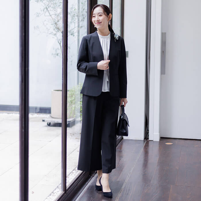 洗える｜大人の頼れるパンツスーツ 13号・ネイビー｜東京ソワール