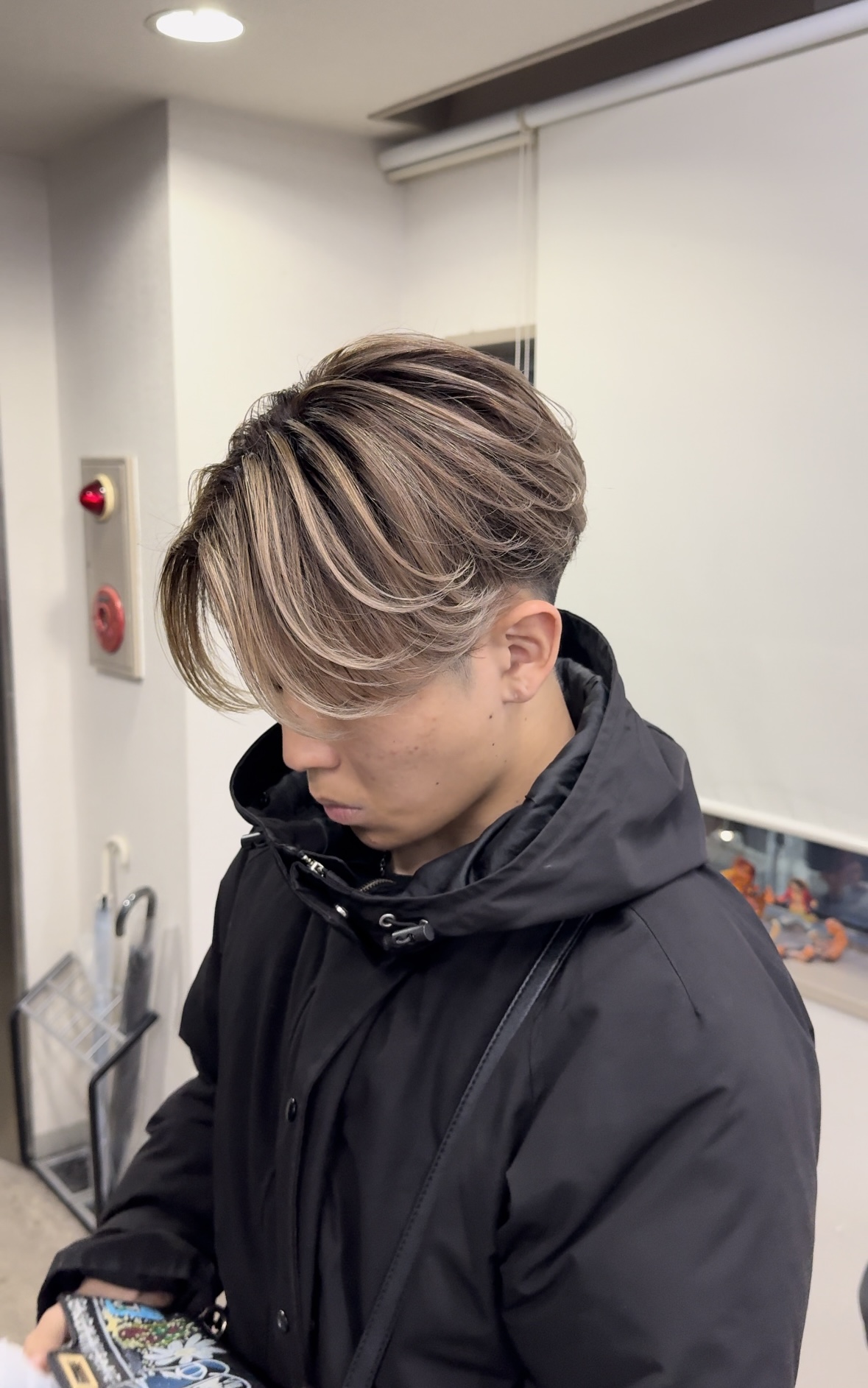 外国人風カラー🇺🇸バレイヤージュとは？ | frei（フライ）｜大阪 梅田