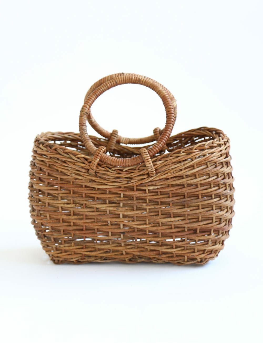 あけび蔓かごバッグ 妻胴張リング小（巾着付） | 石見銀山 群言堂