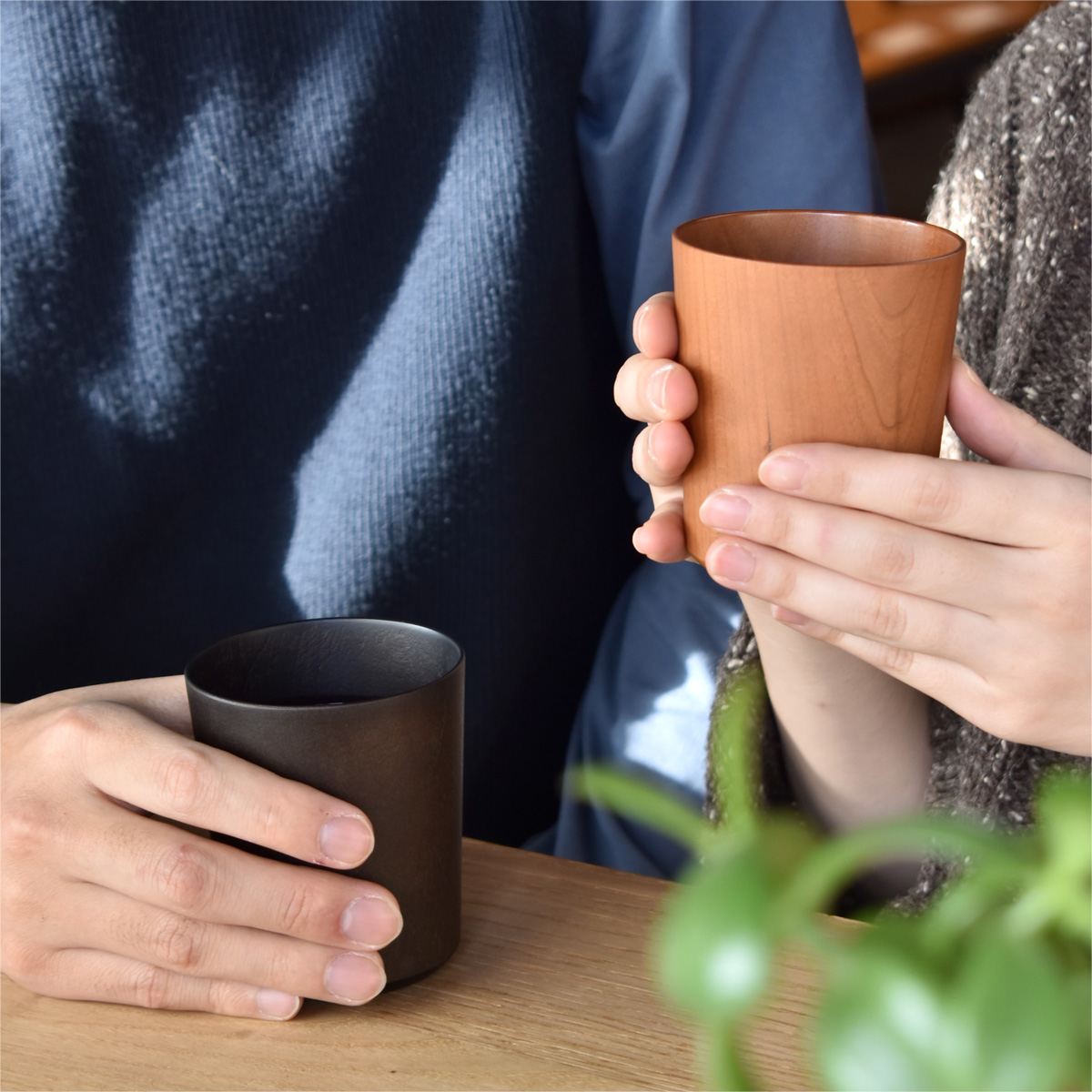 Wooden Cup（ダークブラウン） | 名入れギフト・木製デザイン雑貨の