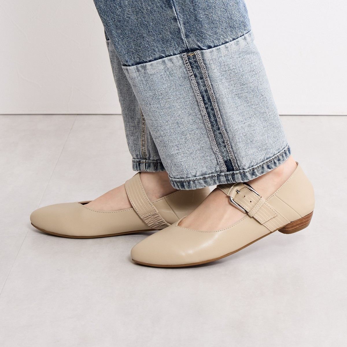 26SS新色追加】2WAYベルトデザインバブーシュ/643311