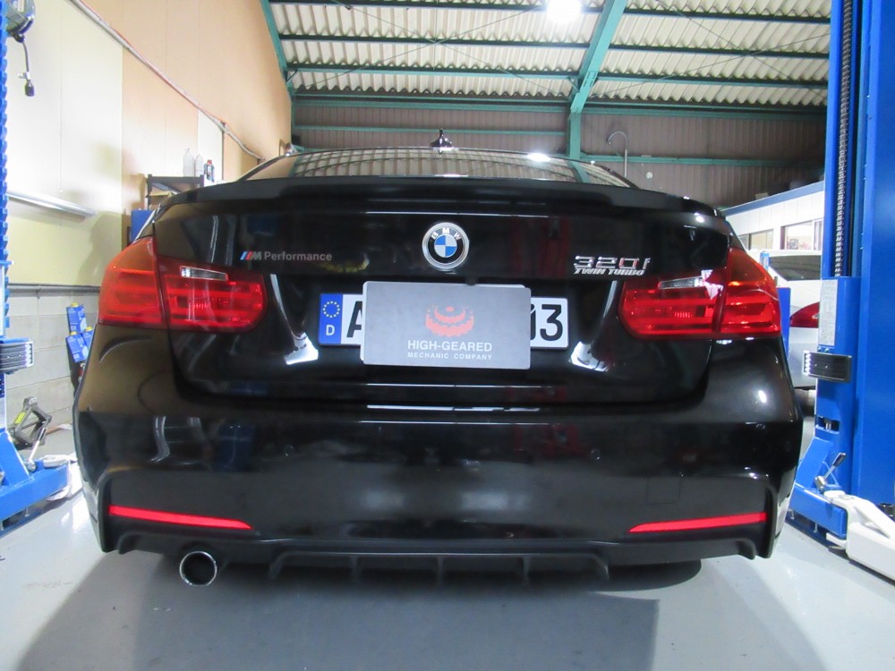 BMW/320i マフラー交換 | カスタム｜ベンツ、ポルシェ輸入車の修理